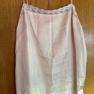 H&M LACE-TRIMMED CAMISOLE